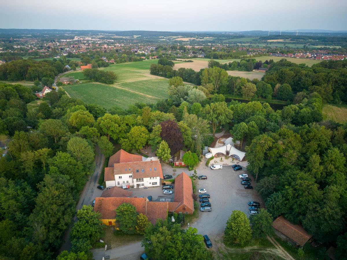 Waldhotel Und Restaurant Zeitreise Bramsche Buitenkant foto